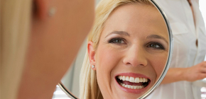 Visão geral de vários tipos e métodos de clareamento dental