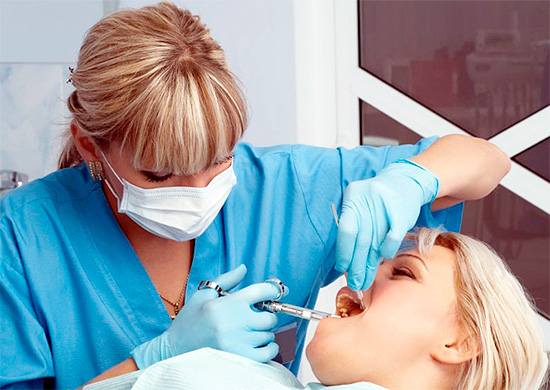 Hoje, a anestesia é frequentemente usada em odontologia, o que torna todo o procedimento quase totalmente indolor.