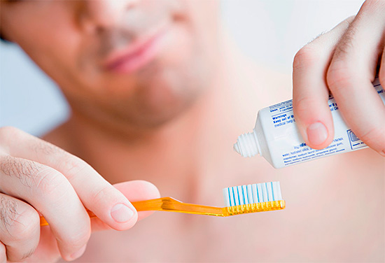 La higiene oral regular juega un papel muy importante en la prevención de la caries.