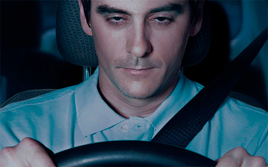 Después de tomar Ketorol puede producirse somnolencia, por lo que no debe ponerse al volante de un automóvil.