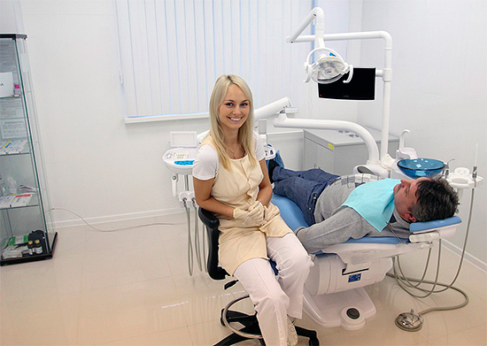 Al elegir una clínica dental privada hay un cierto riesgo de pagar de manera significativa el tratamiento o la extracción de dientes ...