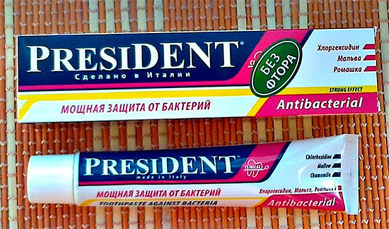 Además, hay una pasta de dientes especial para la máxima protección contra las bacterias - President Antibacterial