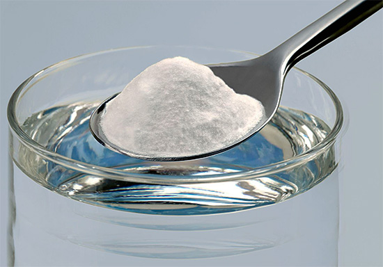 El uso de sal y enjuague bucal con soda realmente puede dar un efecto positivo adicional ...