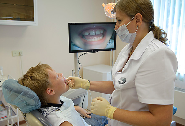 Para una mejor comprensión de las causas de la formación de anomalías de oclusión, un ortodoncista puede usar varios métodos de diagnóstico, uno de los cuales es la prueba de Ashler-Bitner ...